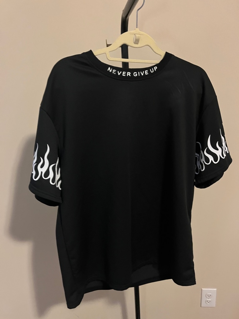 Black Graphic Tee “Never Give Up” with White Flame Sleeve   Size M